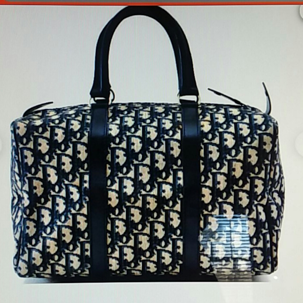 In Search Of (2)Two Different Brands of Vintage Handbags Please Tag Me